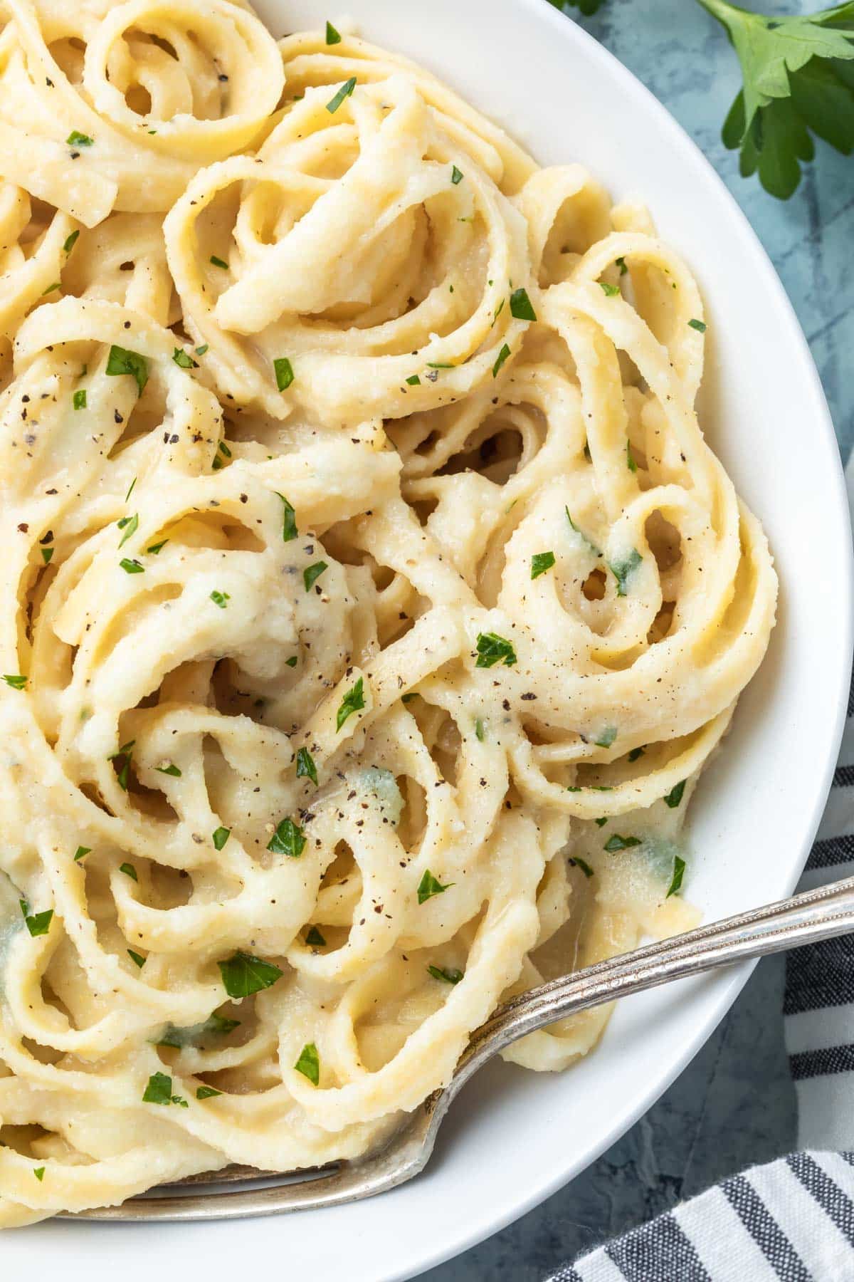 Cauliflower Power: Delicious Dairy-Free Alfredo Benefits